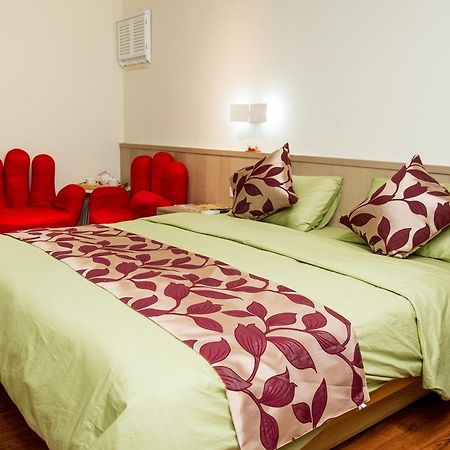 Ji Shih Life Style Hotel Тайнань Экстерьер фото