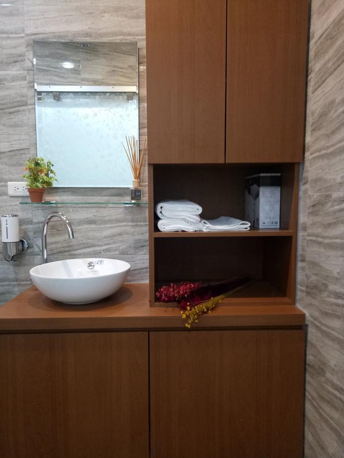 Ji Shih Life Style Hotel Тайнань Экстерьер фото